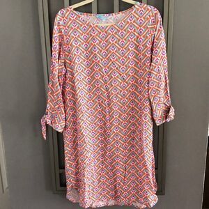 Escapada three-quarter sleeve shift dress M